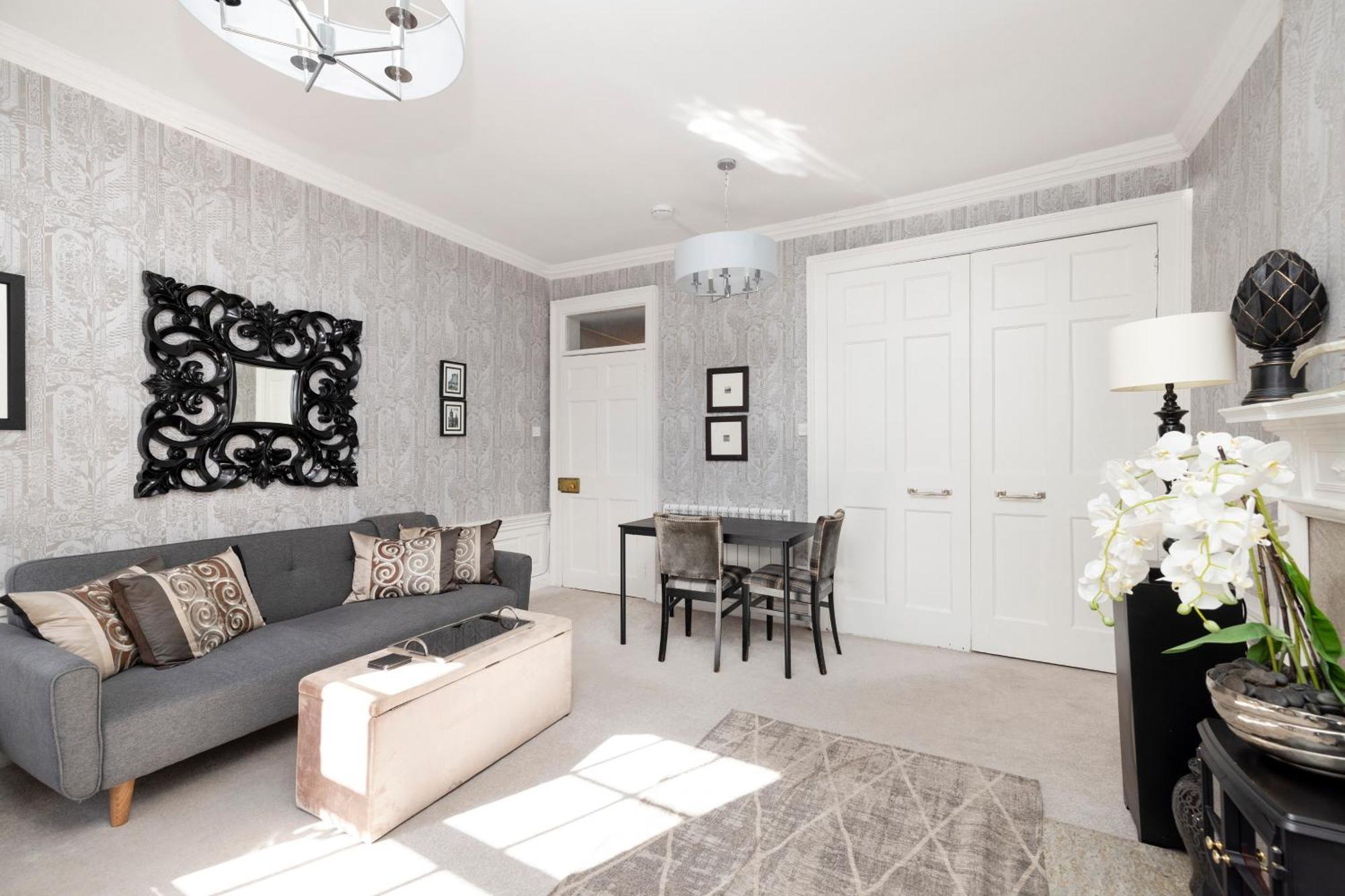 Joivy Exclusive Apartment At The Heart Of New Town EDI Buitenkant foto